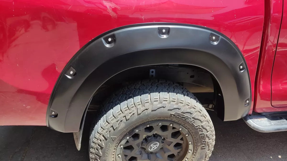 Extension Tapabarro Militar Toyota Hilux Revo SR 2016-2022